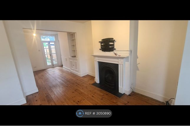 Hastings Road, Ealing, London photo 3