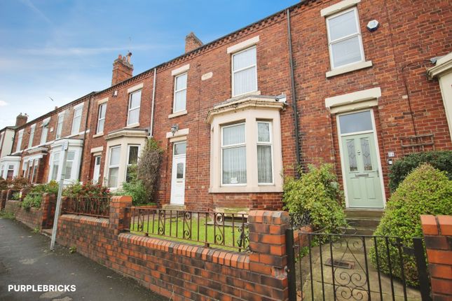 5-bed terraced on Peterson Road, Wakefield, £240,000