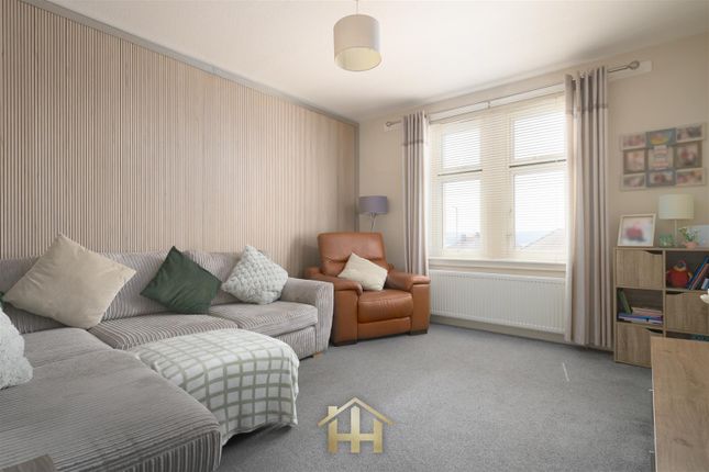 93, Craigie Avenue, Dundee photo 4