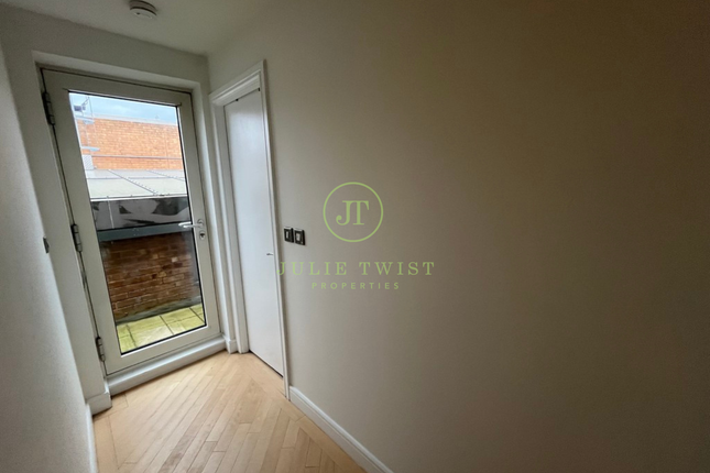Flat to rent in W3, 51 Whitworth Street West, Manchester