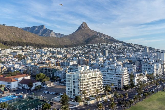 Apartment for sale in Beach Road, Sea Point, Cape Town, Western Cape, South Africa