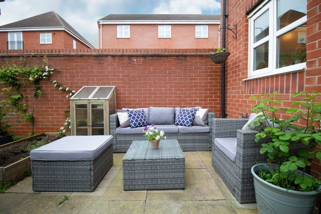 End terrace house to rent in Brettsil Drive, Ruddington, Nottingham