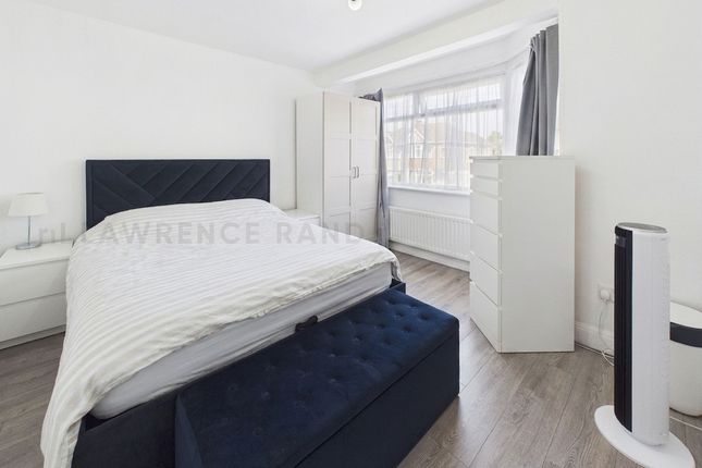10 Chelston Road, Ruislip photo 2