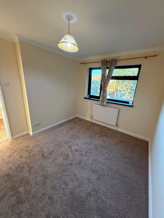 61 Hawkfields, Luton photo 4