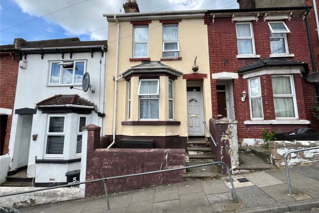 Thumbnail Terraced house for sale in Institute Road, Chatham, Kent