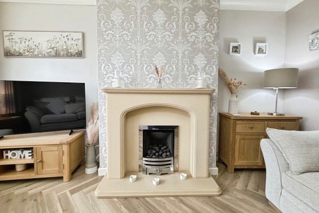 32, Eddisbury Road, Whitby photo 3