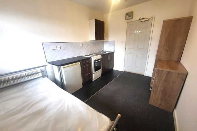 Flat 7, 98 Compton Road, Wolverhampton photo 3