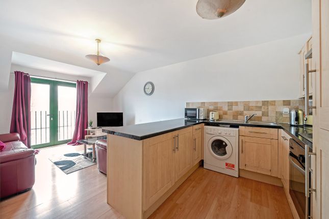 60, Admiral Street, West Yorkshire photo 3
