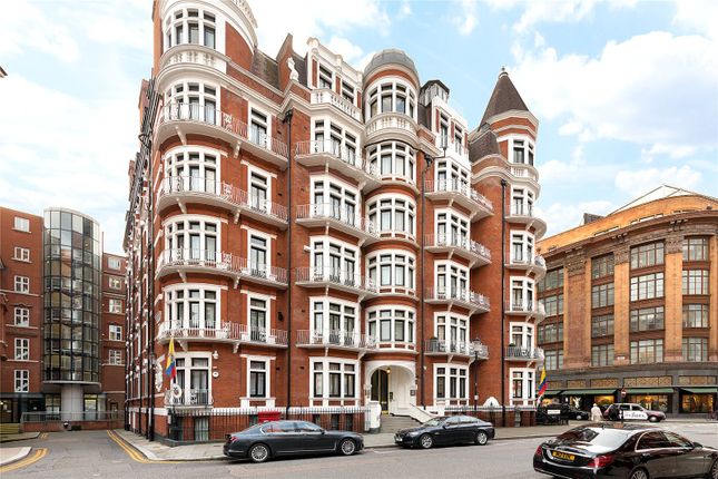 Thumbnail Flat for sale in Hans Crescent, London