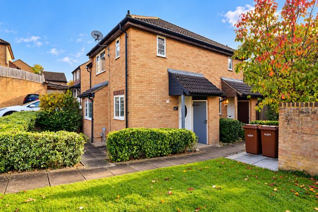 1-bed terraced on 11 Charlotte Close, Chatham, £210,000