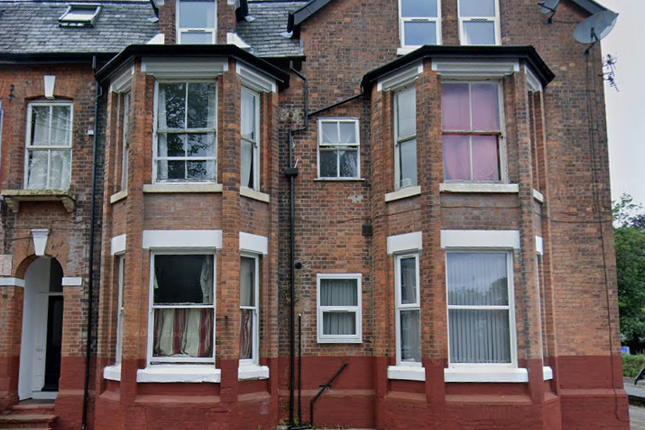 Thumbnail Flat to rent in Beaconsfield, Manchester