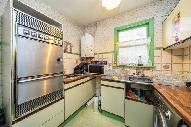 13B, Stratheden Road, London photo 3