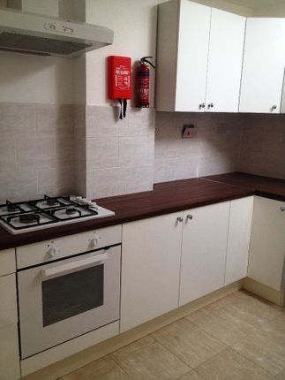 Room to rent in Broadwater Road, London