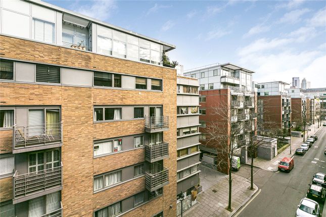 Flat to rent in Monck Street, London