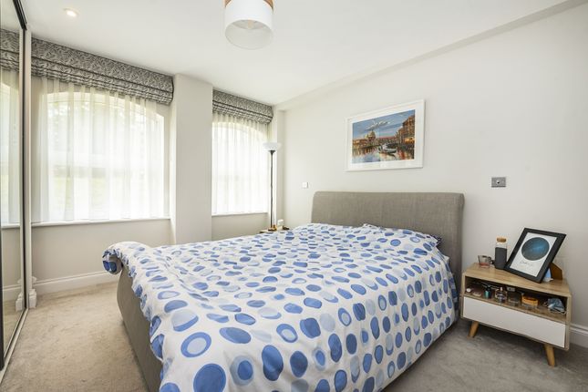 Flat 6, Millwood House, 42, Hampton Road, Teddington photo 5