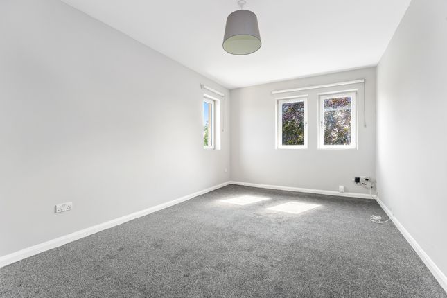9/6, Boswall Parkway, Edinburgh photo 2