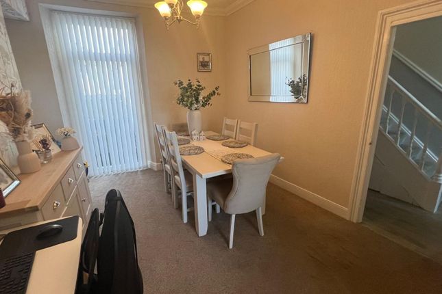 12 St. Helens Crescent, Swansea photo 4