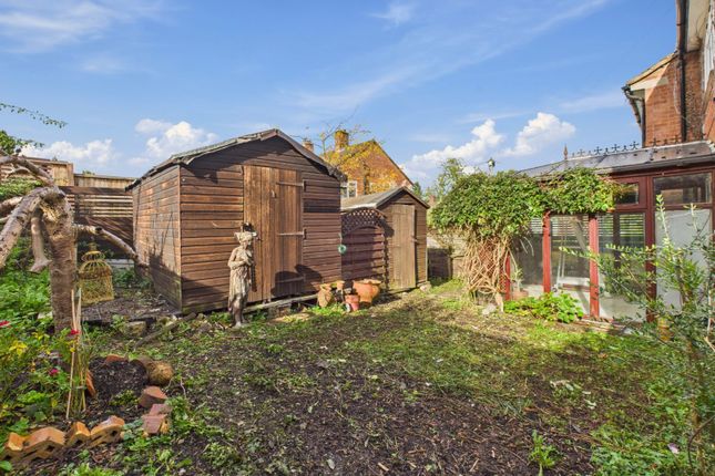 62, Cresswell Road, Buckinghamshire photo 3
