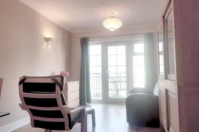 Amazing Spacious 2 Bedroom 2 Bathroom Apartment Close To Tower Hill Station