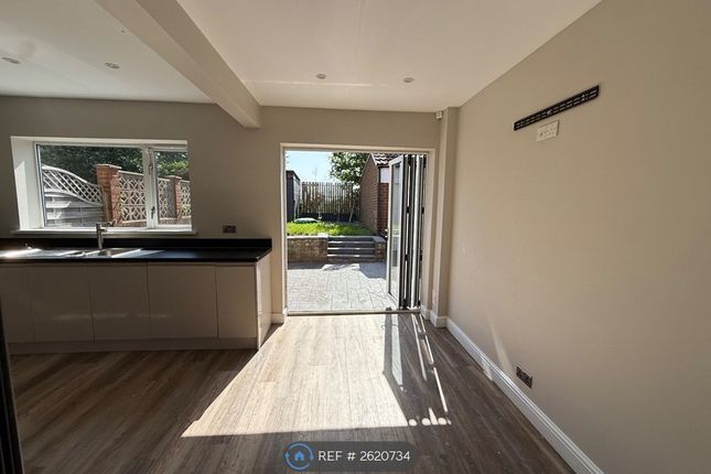 June Road, Woodhouse, Sheffield photo 5
