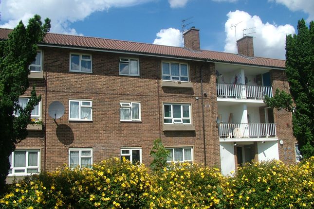 Thumbnail Flat to rent in Mount Way, Welwyn Garden City