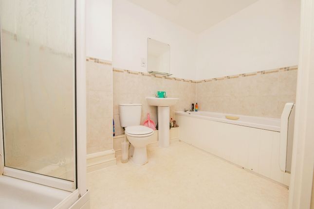 Flat for sale in Albany Gardens, Colchester, Essex