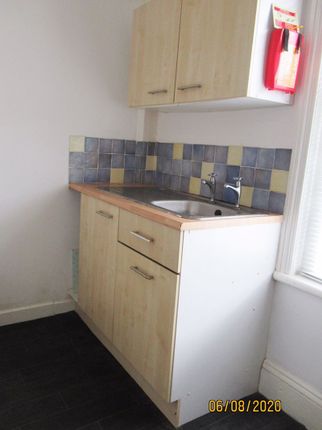 Flat to rent in Beach Road, Fairbourne