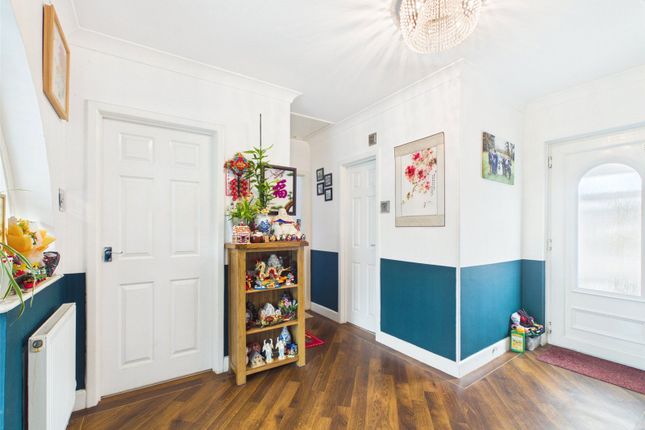 2, Valley View Road, Devon photo 3