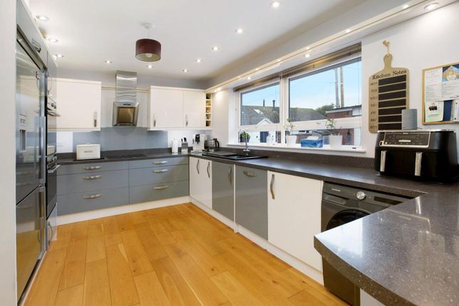10 Higher Kingsdown Road, Teignmouth photo 2