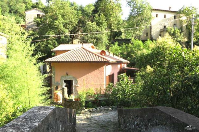 Detached house for sale in Massa-Carrara, Bagnone, Italy