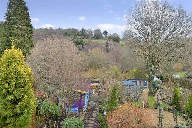 56, Eastwood Road, Bramley photo 2