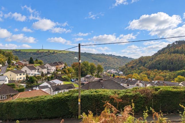 Pantypwdyn Road, Abertillery photo 3
