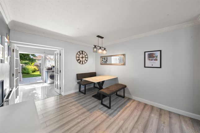 9, Dudley Drive, Ruislip photo 3