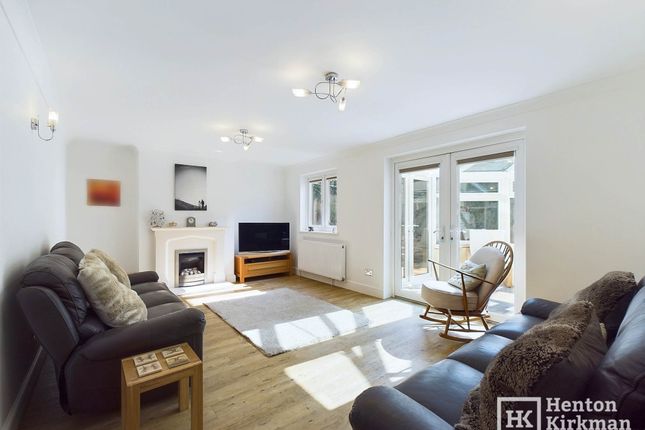 222, Rosebay Avenue, Billericay photo 2
