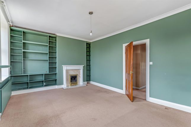 6, Rockwood, Cowpasture Road, Ilkley photo 2