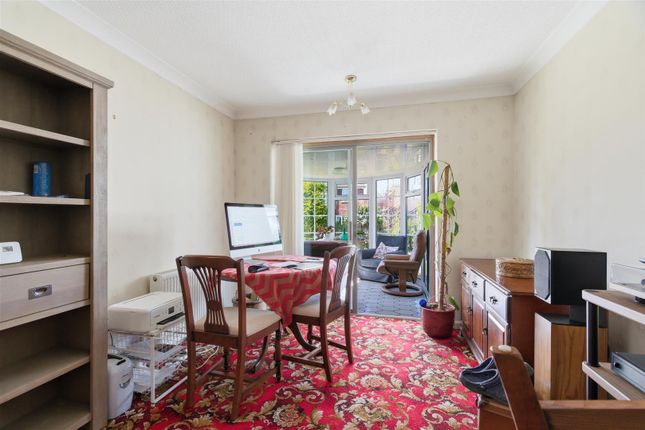 5, Saffron Garth, Hull photo 4