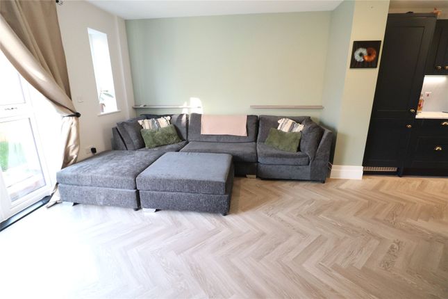 10, Lavender Way, Northamptonshire photo 4