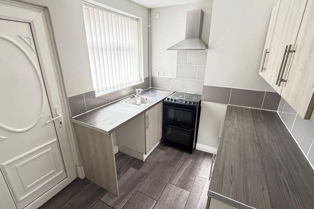 40 Violet Road, Liverpool photo 3
