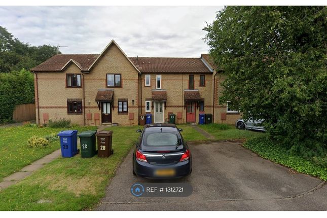 Terraced house to rent in Aspen Close, Bicester