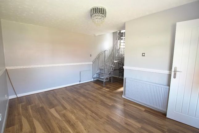 Lindrick Drive, Summerston, Glasgow, G23 5QR, Glasgow photo 2