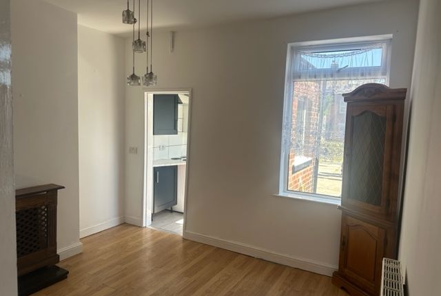 82, Limpsfield Road South Yorkshire, Sheffield photo 2
