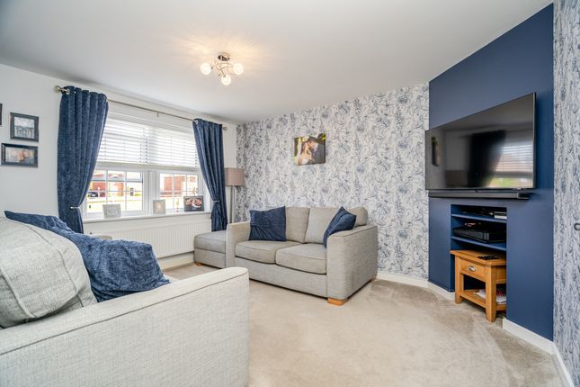 17, Chimney Way, Bedford photo 3