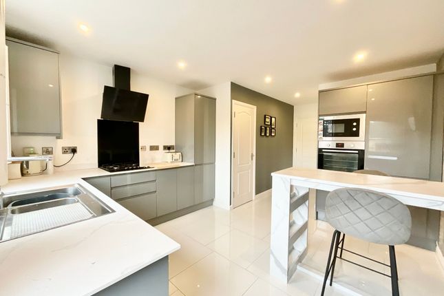 7 Beaumont Rise, Stoke-On-Trent photo 3