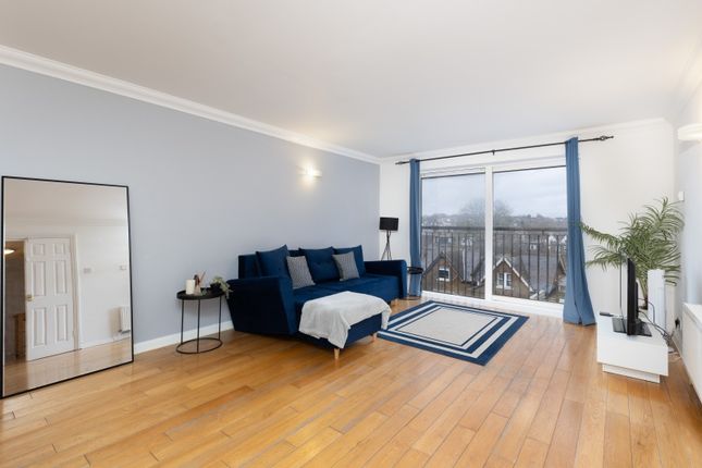 Thumbnail Flat to rent in The Broadway, London