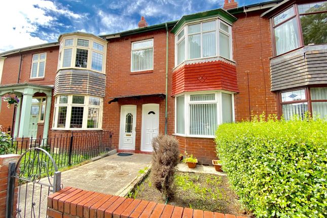 Flat to rent in Saltwell View, Saltwell, Gateshead NE8