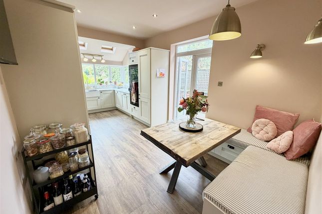 Roston, Vicarage Lane, Altrincham photo 4