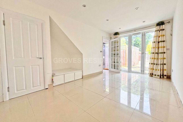 74, Lime Grove, New Malden photo 4