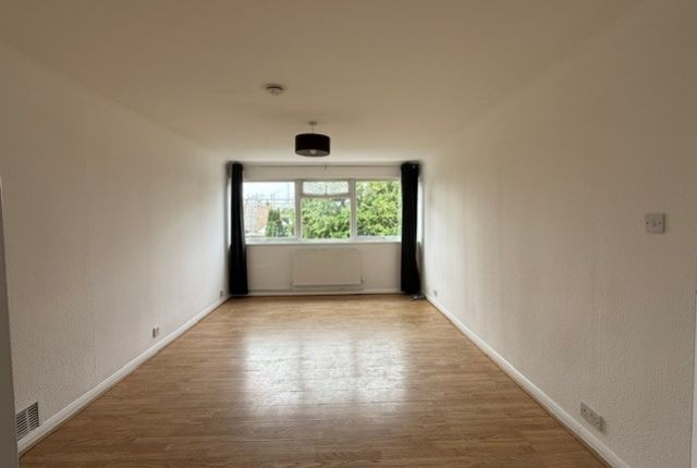 6 Lindiswara Court, Watford Road, Rickmansworth photo 3
