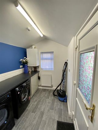 Property to rent in Burnley Road, Colne