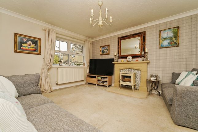 Woodlands Road, Wotton-under-Edge photo 3